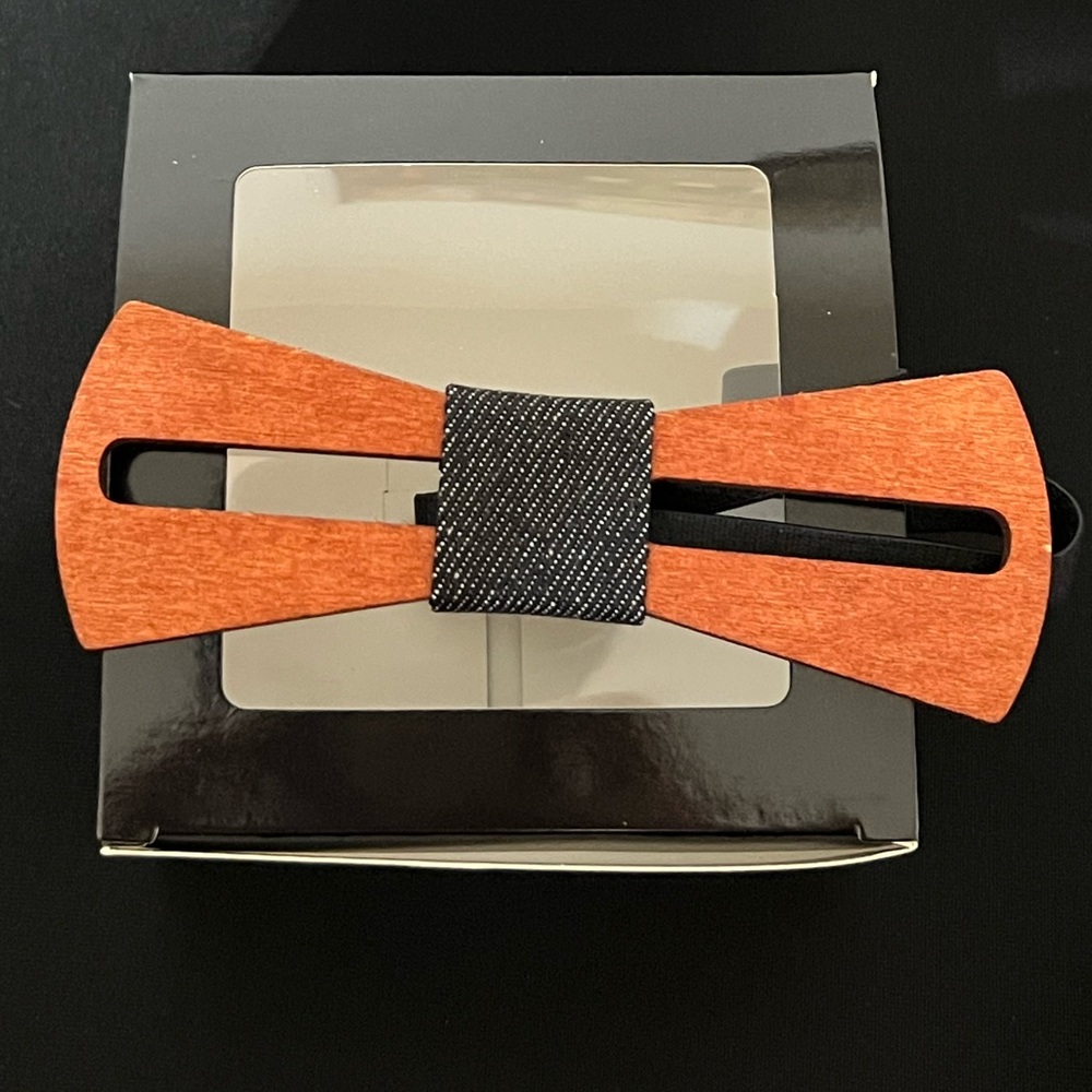 FESTIVAL SALE - 
Stylish Wooden Bow Tie in Orange and Black